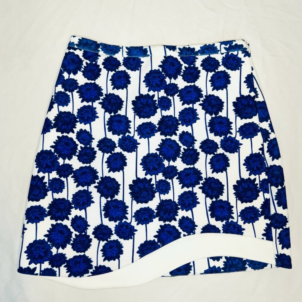 TopShop Blue and White Foral Curved Hem Skirt